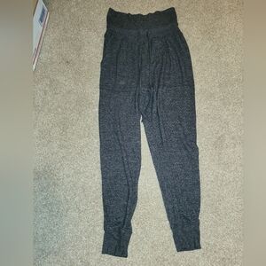 AIRIE Size Small/Petite Workout Pants